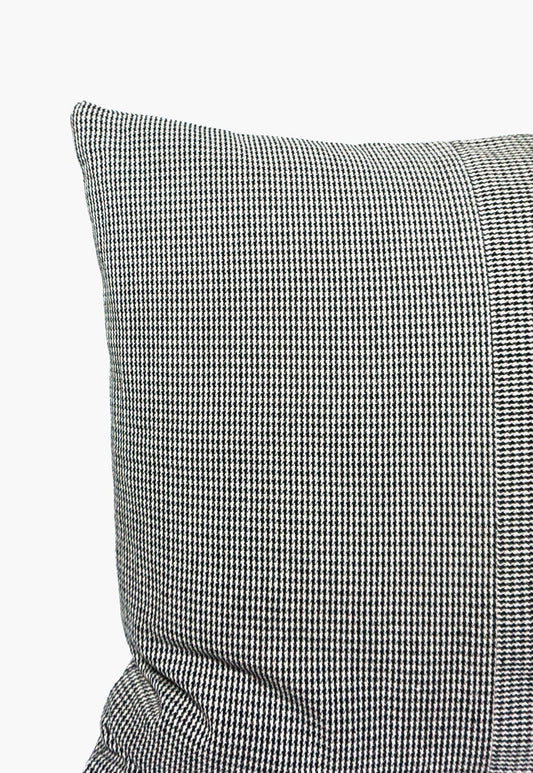Houndstooth Pillow Cover / Sham
